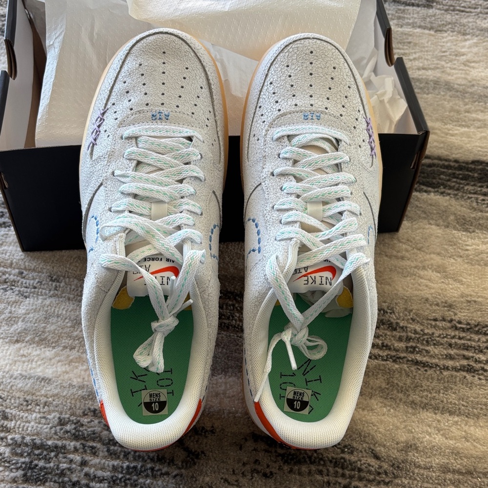 Nike Air Force 1 07 LVP sneakers size 10